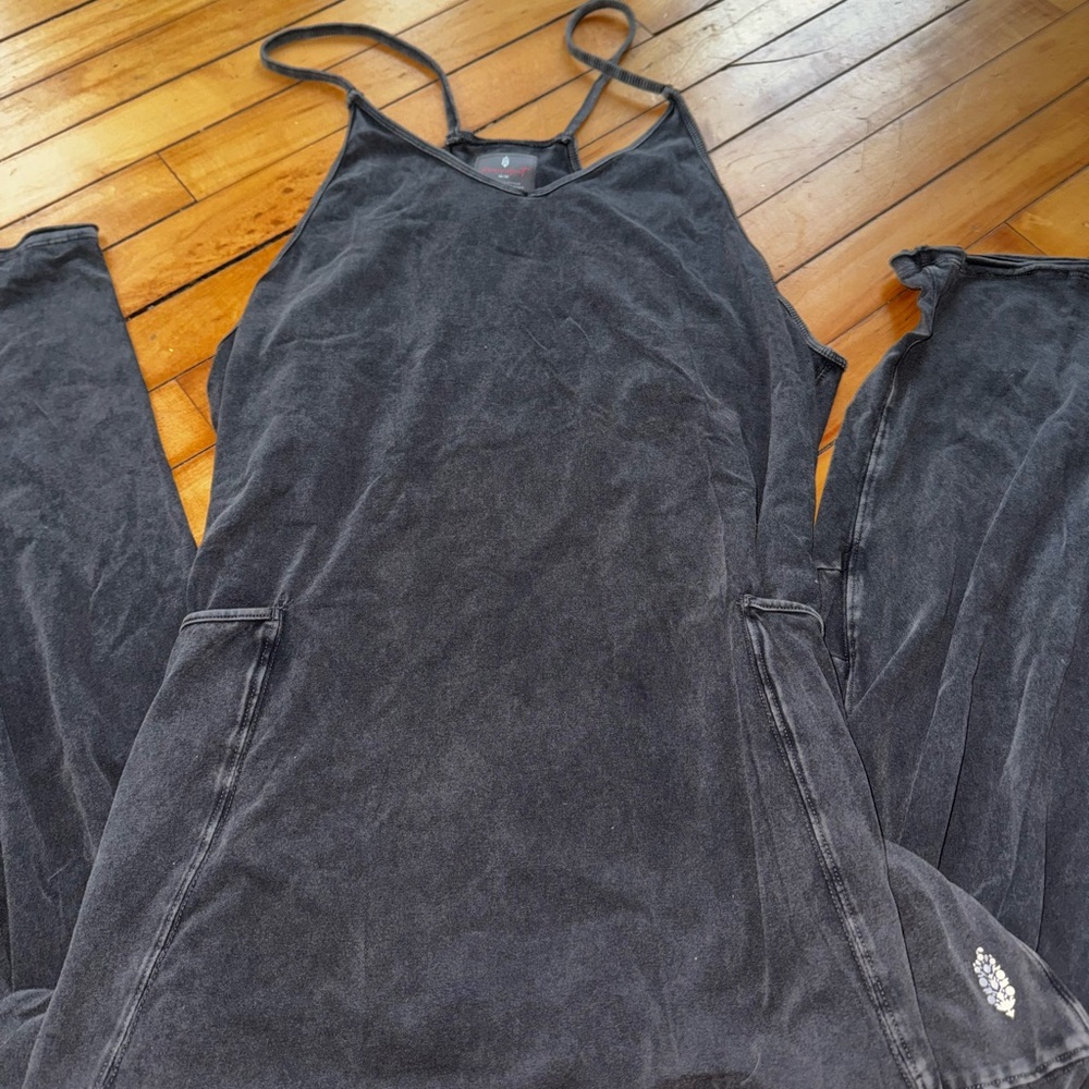 Black Sleeveless Jumpsuit